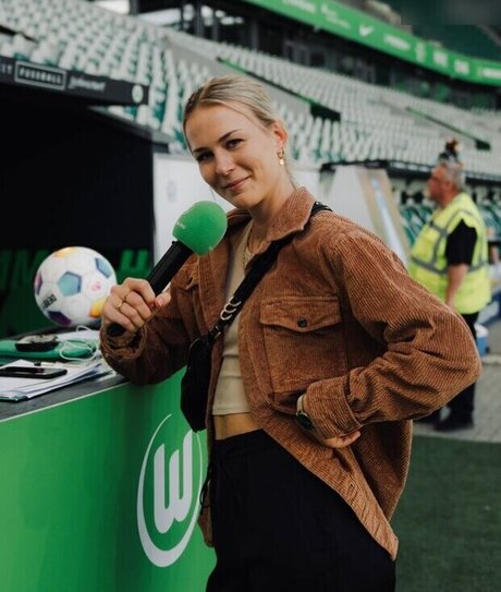 Merle Frohms star photos