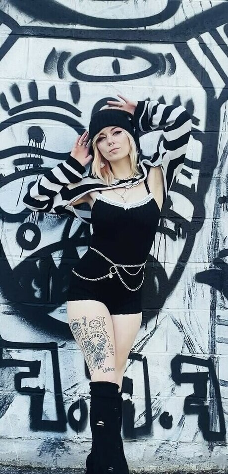 Noel Malphoi star xxx gallery