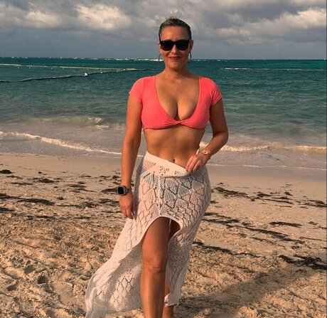 Tricia Whitaker sexy model image