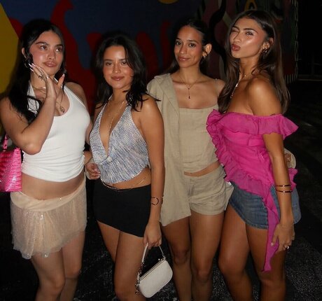 Bella Ramirez hot actress picture