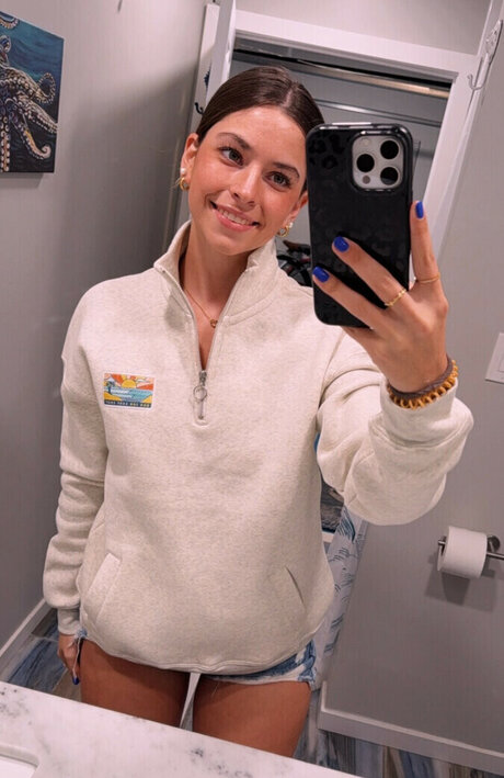 Hanna Loewke star naked photos