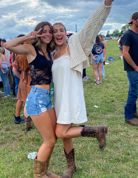 Hanna Loewke star free galleries