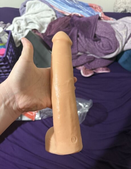 Heidi Cummin naked star pic