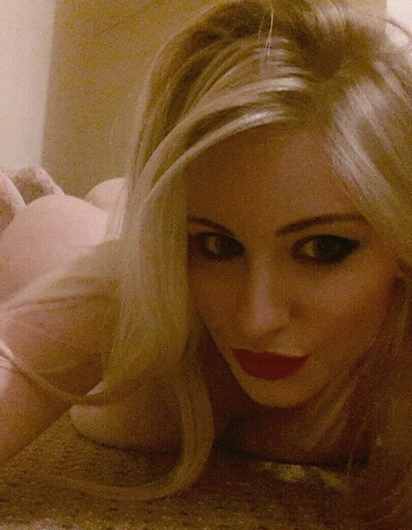 british blonde onlyfans xxx pic