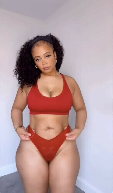 Bianca Blinx porn model pic