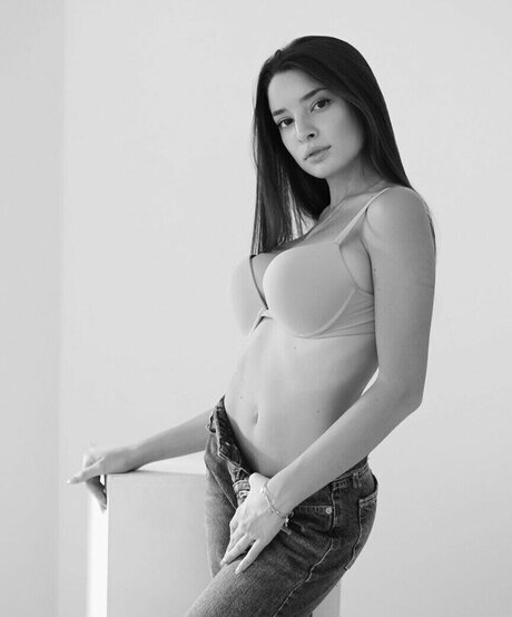 autumn onlyfans erotic gallery