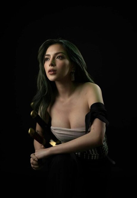 mikslmnc nude actress gallery