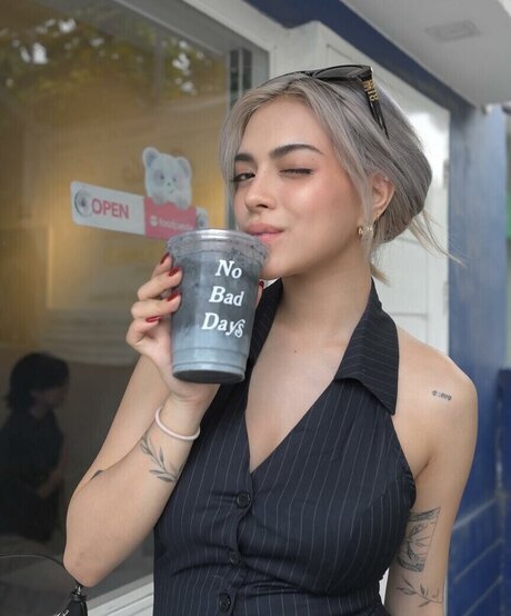 mikslmnc model high quality picture