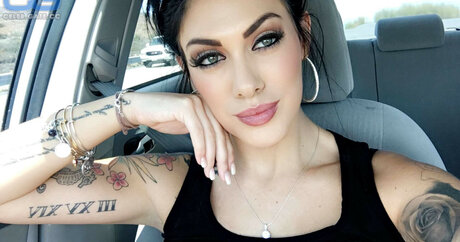 Ana Lorde model xxx images