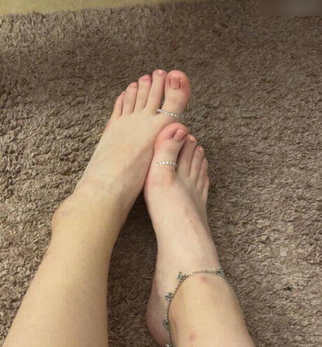 Leahbunnyy pornographic actress pic