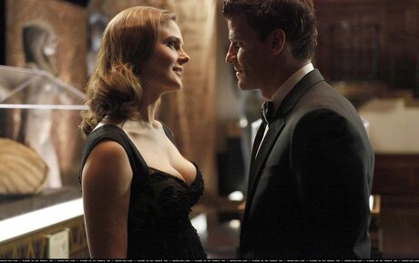 Emily Deschanel exclusive model picture