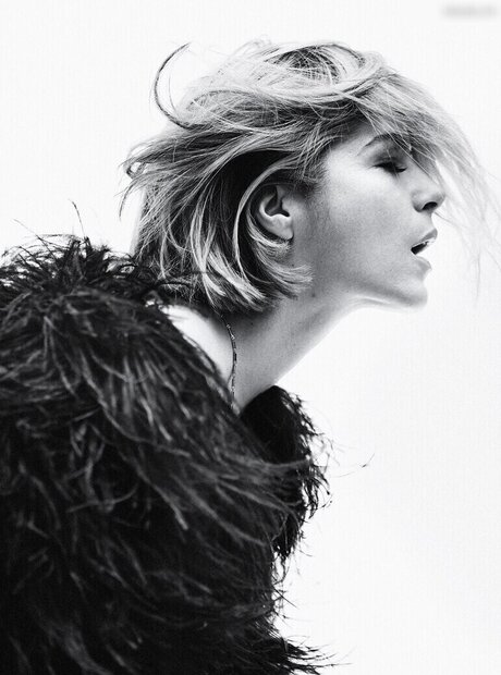 Selma Blair model hd pics