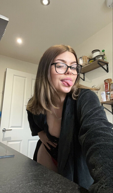 jersxo naked model pic