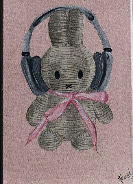 Bunny Miffy erotic pornstar photo