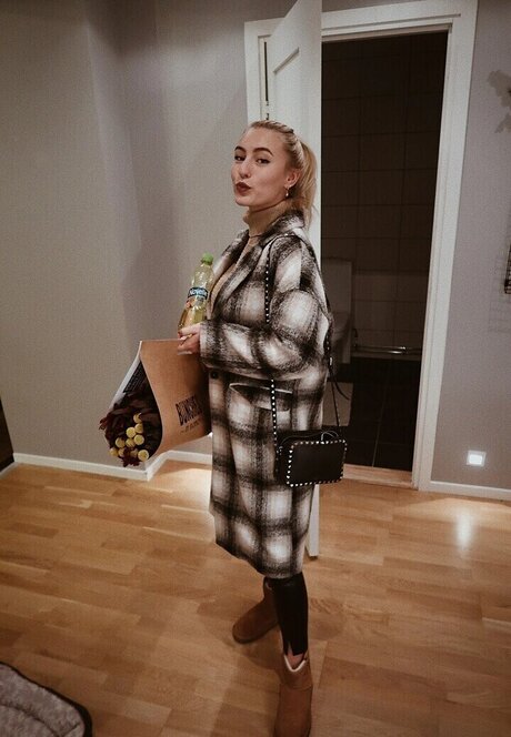 sannajornvik model free image