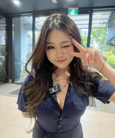 Hanavocado adult model images