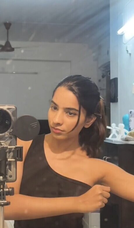 Aurora Sinclair star pornographic images