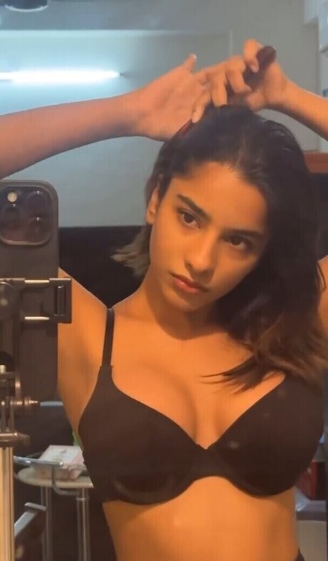 Aurora Sinclair pornstar pretty images