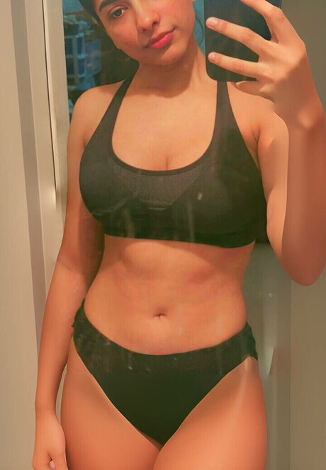 Aurora Sinclair pornstar pictures