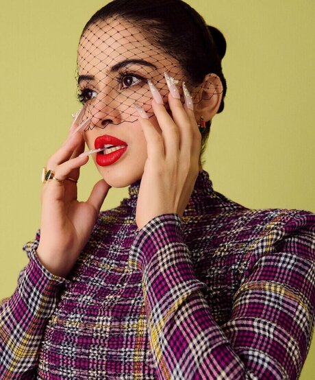 Urfi Javed pornstar beautiful archive