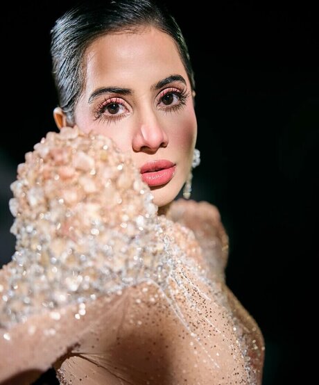 Urfi Javed nudes pornstar pic