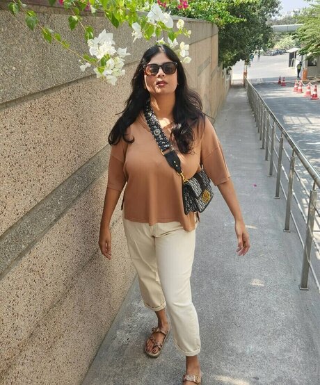 Tulika Snehil star nice pic