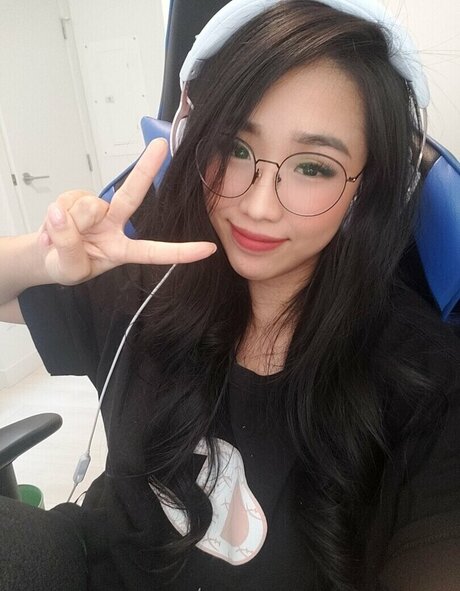 kambriachaerose sex model picture