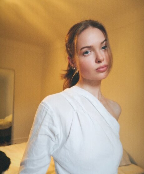 Robee Breevaart model perfect galleries