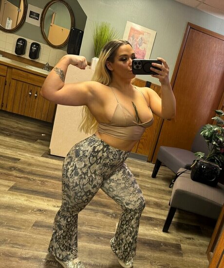 Ivy Malibu sex model pics