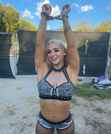 Ivy Malibu erotic actress pic