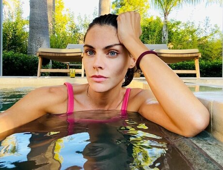 Amaia Salamanca Ur zar adult model photos