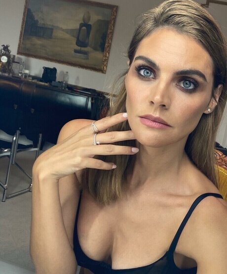 Amaia Salamanca Ur zar pornstar pictures