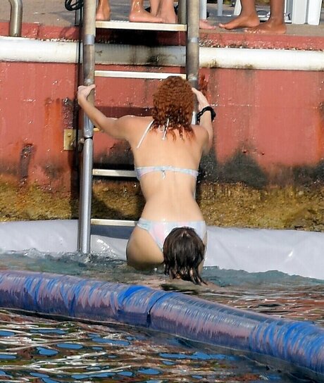 Anna Ermakova hot actress img