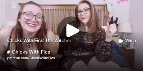 chickswithfics free model pic