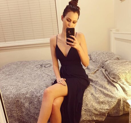 Sydney Watson pornstar nude picture