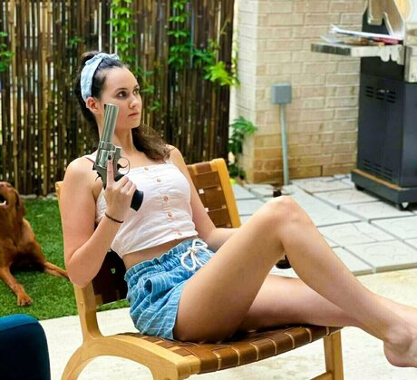 Sydney Watson model art picture