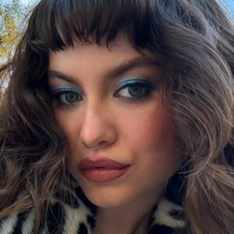 Sofia Reyes pornstar naked images