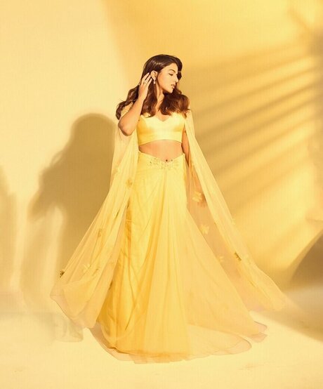 Wamiqa Gabbi hd model archive