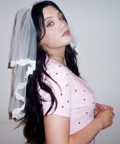 Alessi Rose beautiful star pictures