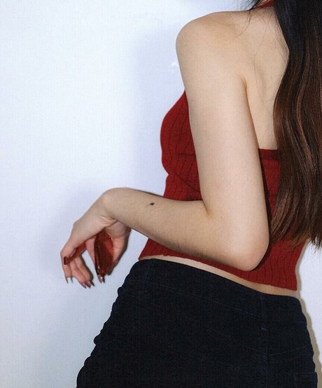 Lo3tus exclusive model pictures