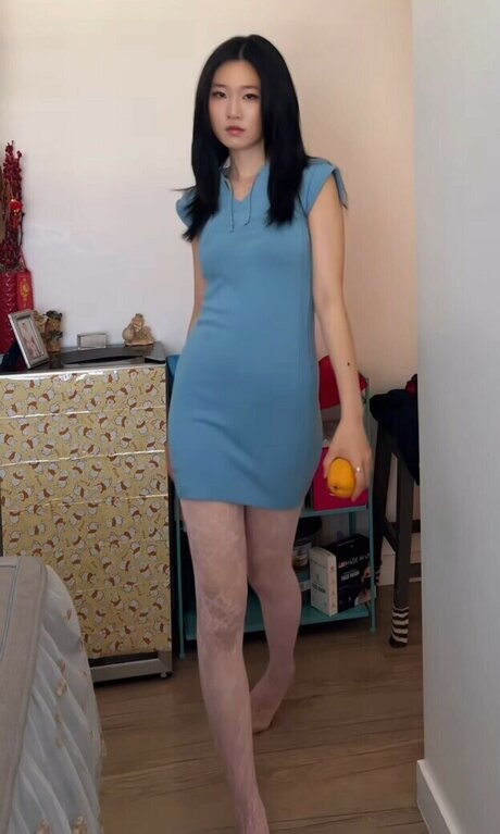 Lo3tus sexy actress photos