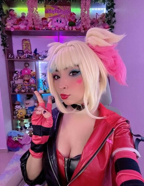 Nanatyx sexy pornstar pictures