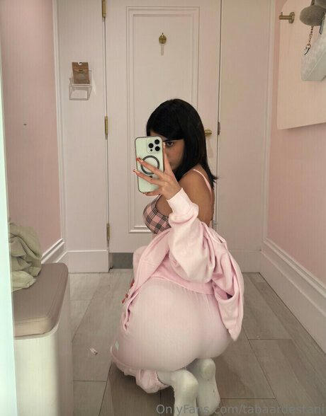 Taba Ardestani sexy star img