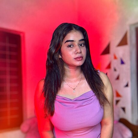 Athira Rudhra star perfect gallery