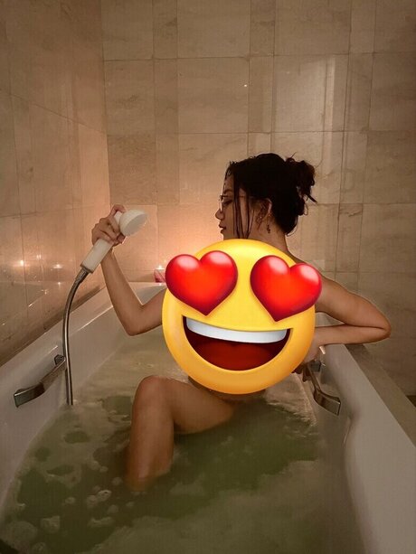 Shinta Khyuliang xxx model gallery