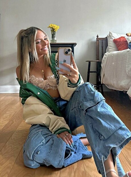 Bree Delio model nude archive