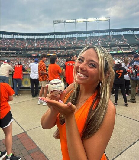 Bree Delio model photo