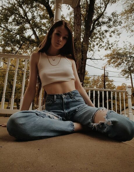 nic2hardo sex model photo