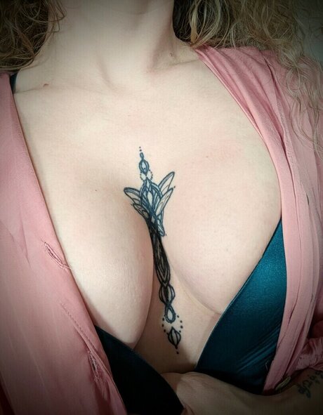 TheVioletNeko free pornstar pic