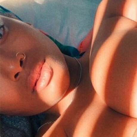 Jo Ikigai sex model img